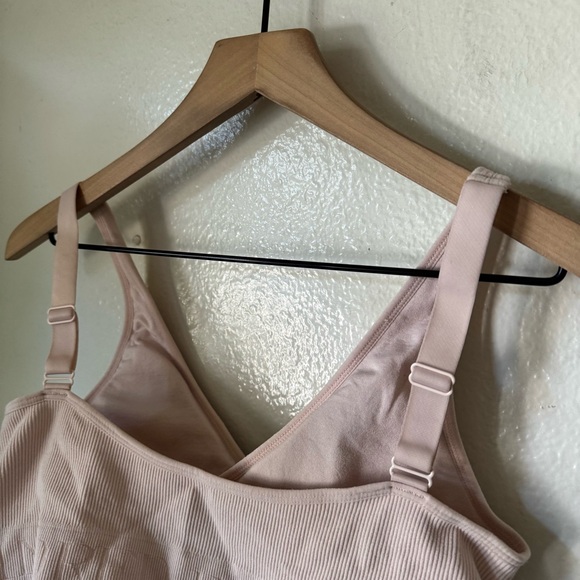 Kindred Bravely | Sublime® Adjustable Crossover Nursing & Lounge Bra - Picture 5 of 6